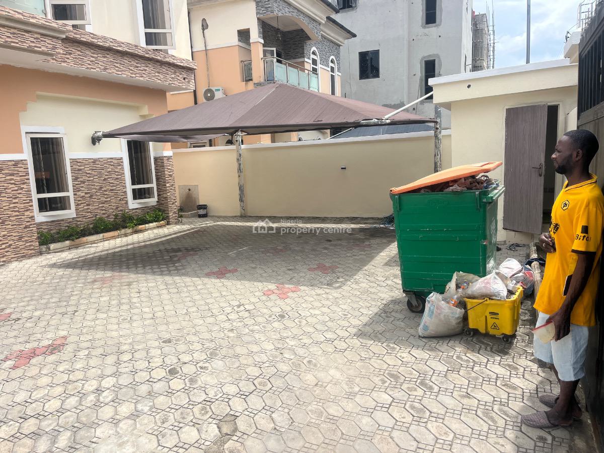 5 Bedrooms Fully Detached with a 2 Rooms Boys Quarters Available, Lekki Phase 1, Lekki, Lagos, House for Rent