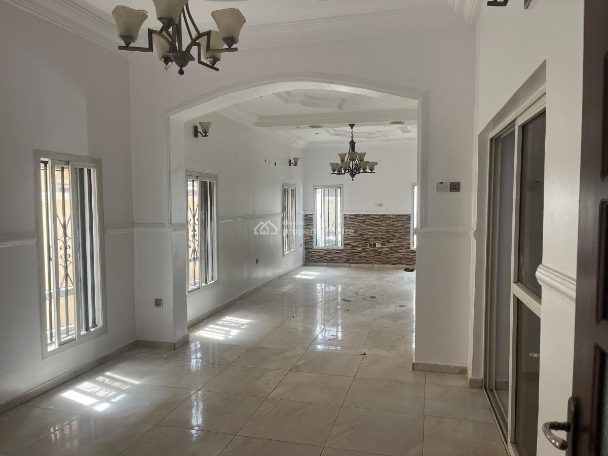 5 Bedrooms Fully Detached with a 2 Rooms Boys Quarters Available, Lekki Phase 1, Lekki, Lagos, House for Rent
