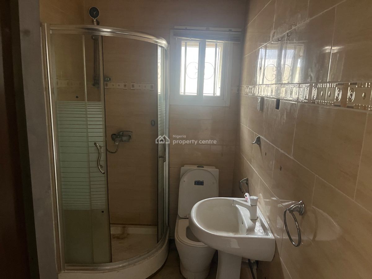 5 Bedrooms Fully Detached with a 2 Rooms Boys Quarters Available, Lekki Phase 1, Lekki, Lagos, House for Rent
