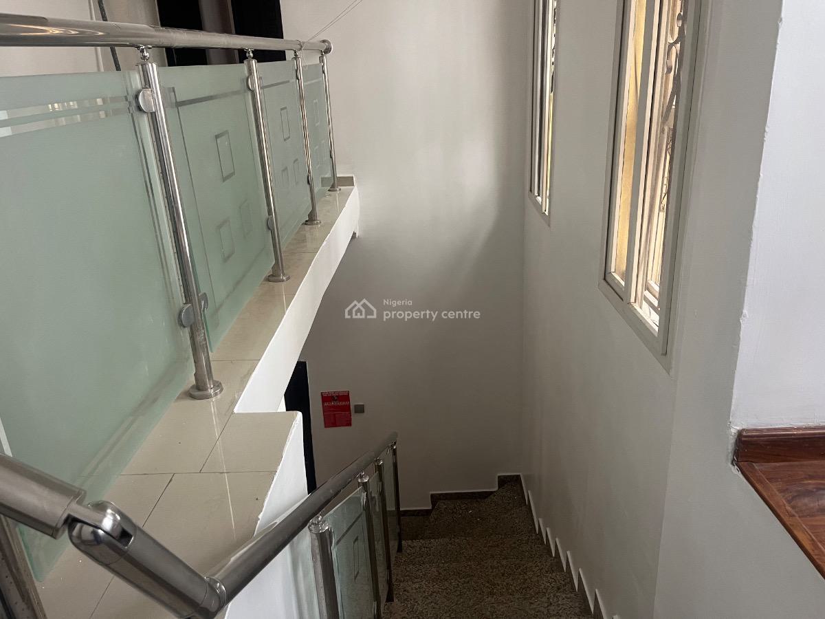 5 Bedrooms Fully Detached with a 2 Rooms Boys Quarters Available, Lekki Phase 1, Lekki, Lagos, House for Rent