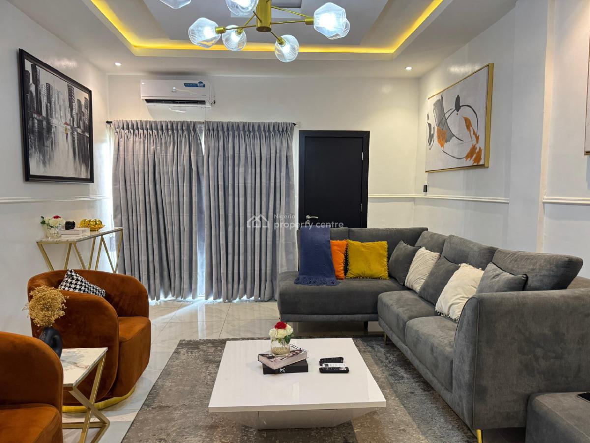Nicely Furnished 2 Bedroom Apartment, Lekki Phase 1, Lekki, Lagos, Flat / Apartment Short Let