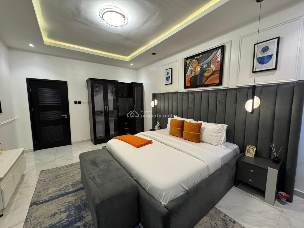 Nicely Furnished 2 Bedroom Apartment, Lekki Phase 1, Lekki, Lagos, Flat / Apartment Short Let