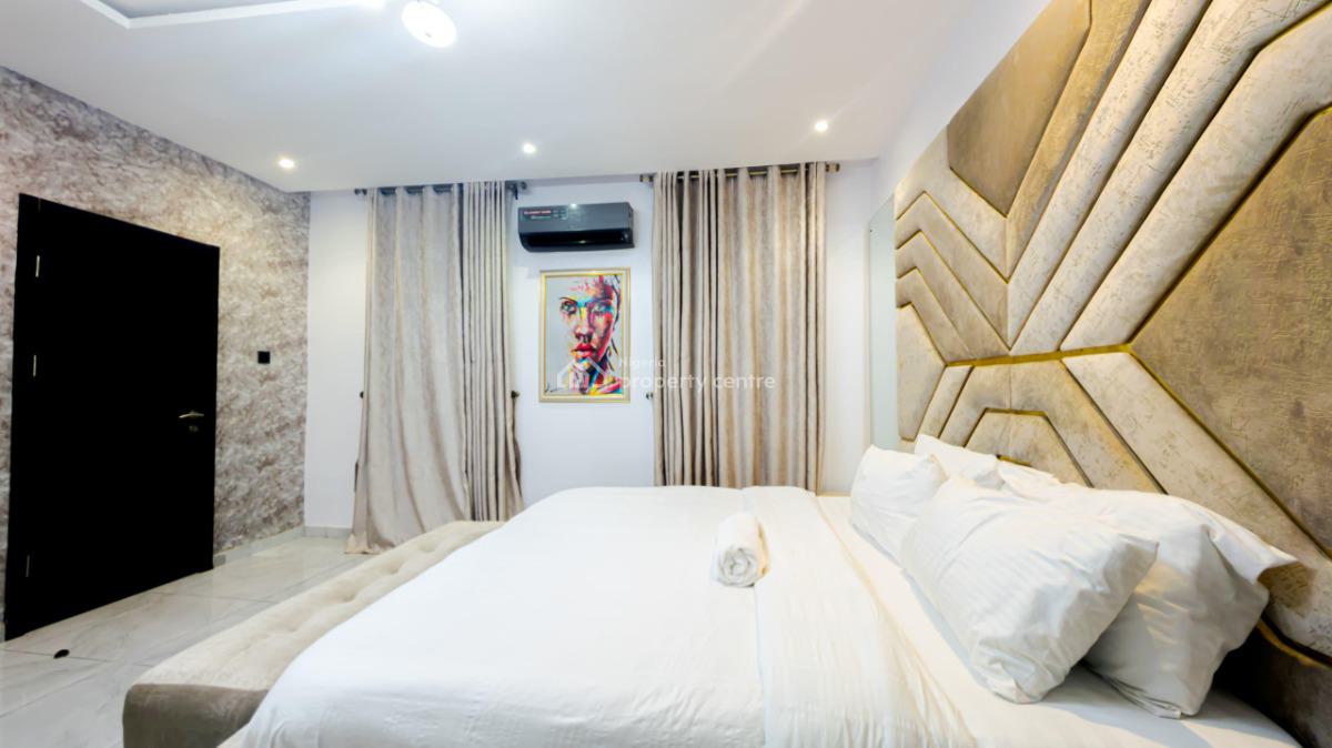 Nicely Furnished 2 Bedroom Apartment, Lekki Phase 1, Lekki, Lagos, Flat / Apartment Short Let