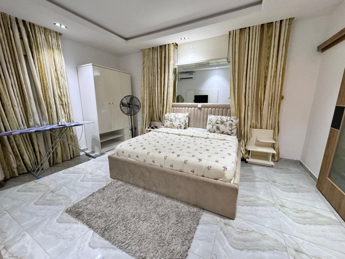 Nicely Furnished 2 Bedroo Apartment, Lekki Phase 1, Lekki, Lagos, Flat / Apartment Short Let