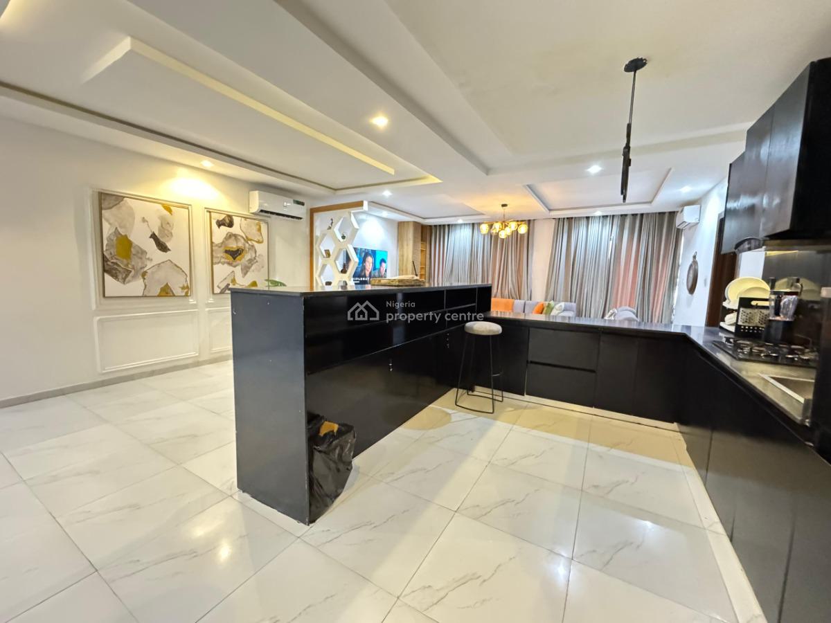Nicely Furnished 2 Bedroom Apartment, Lekki Phase 1, Lekki, Lagos, Flat / Apartment Short Let