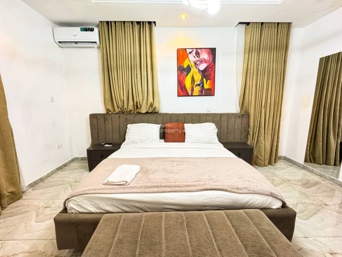 Nicely Furnished 2 Bedroom Apartment, Lekki Phase 1, Lekki, Lagos, Flat / Apartment Short Let
