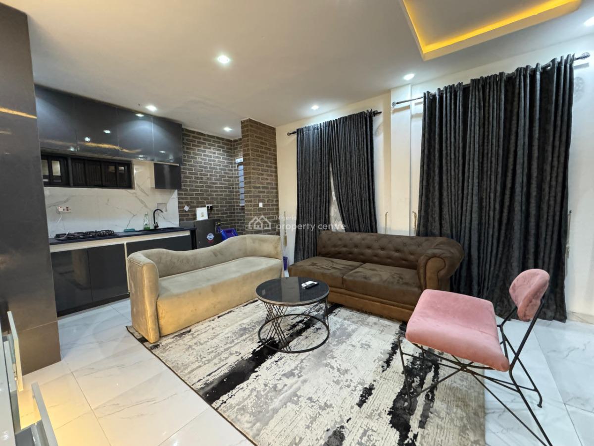 Nicely Furnished 1 Bedroom Apartment, Lekki Phase 1, Lekki, Lagos, Flat / Apartment Short Let
