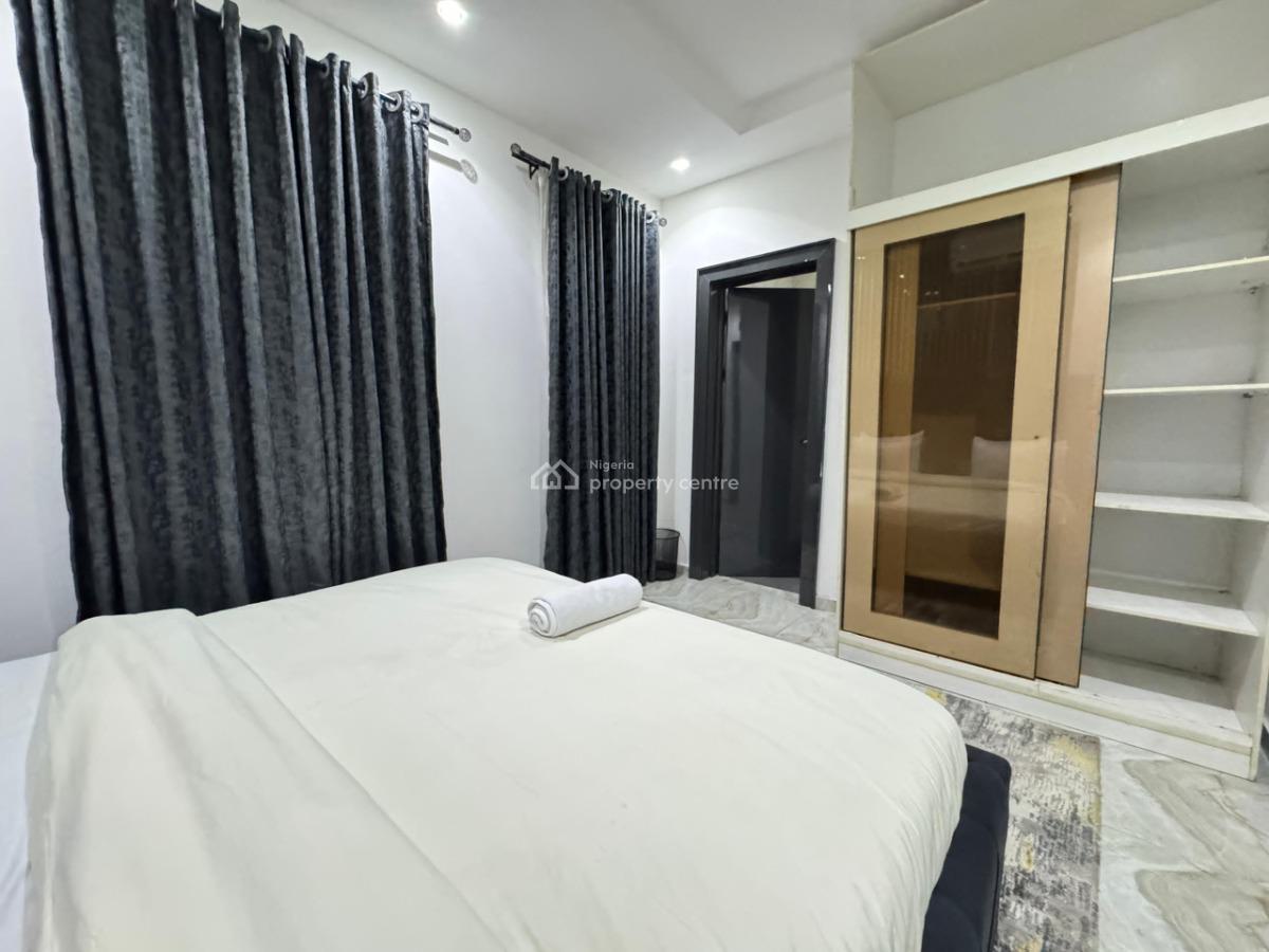 Nicely Furnished 1 Bedroom Apartment, Lekki Phase 1, Lekki, Lagos, Flat / Apartment Short Let