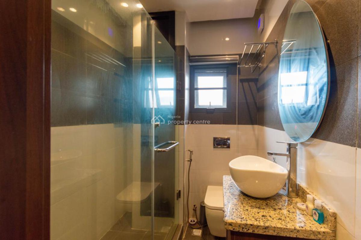 Nicely Furnished 3 Bedroom Apartment, Lekki Phase 1, Lekki, Lagos, Flat / Apartment Short Let