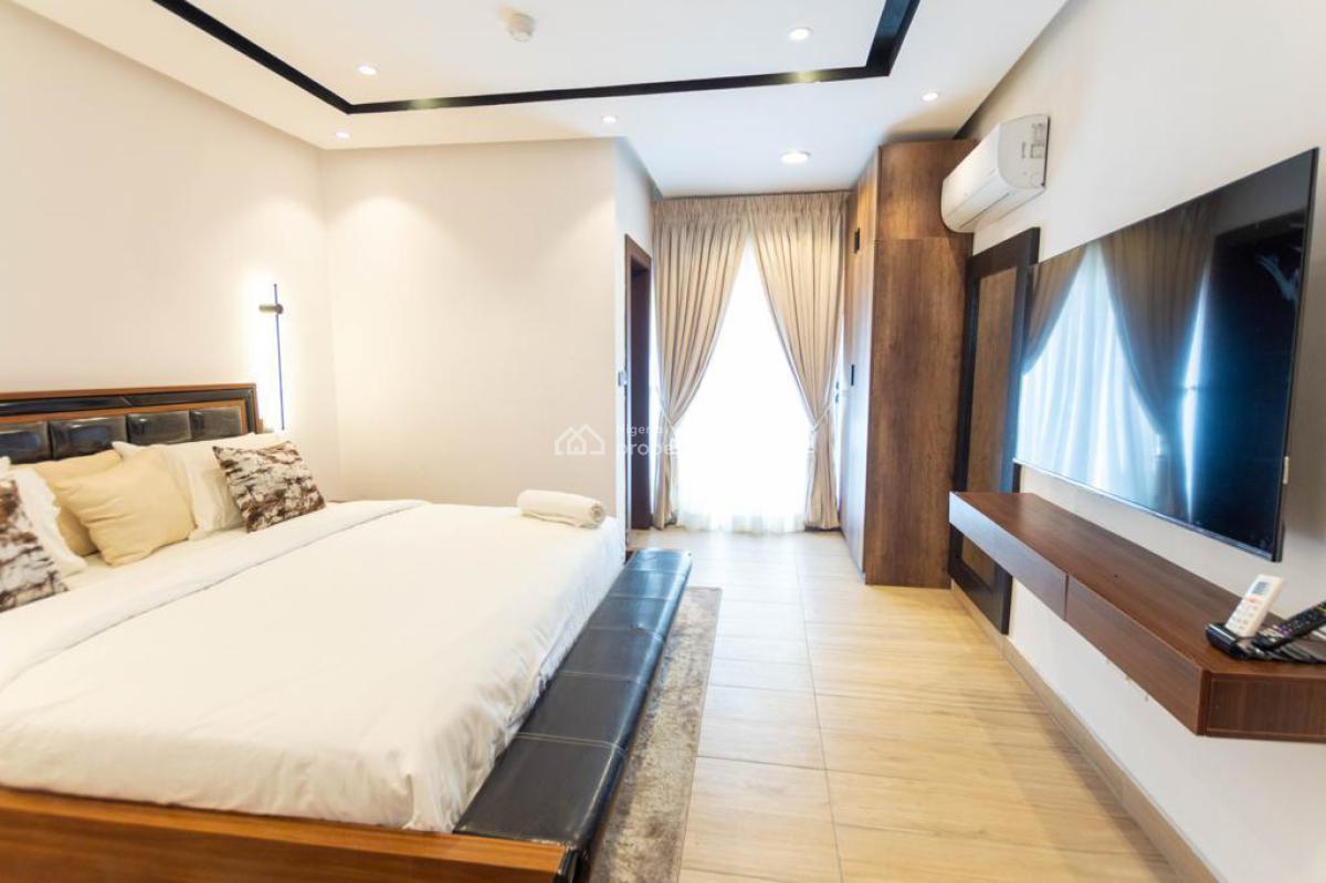 Nicely Furnished 3 Bedroom Apartment, Lekki Phase 1, Lekki, Lagos, Flat / Apartment Short Let