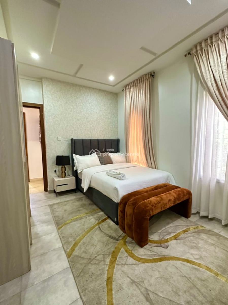 Nicely Furnished 4 Bedroom Apartment, Ikoyi, Lagos, Flat / Apartment Short Let