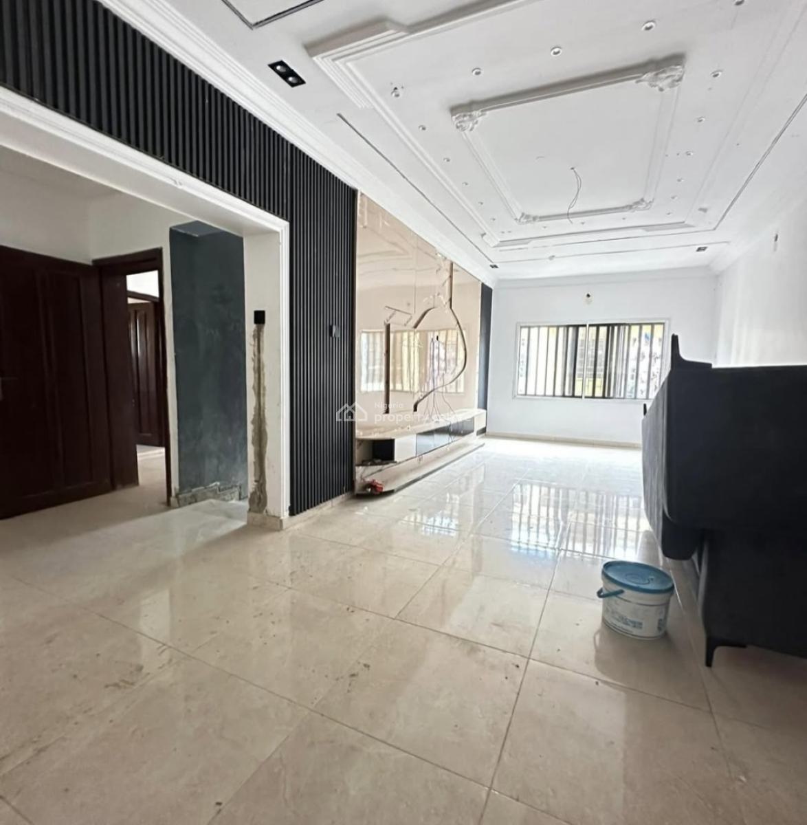 Spacious 3 Bedroom Flat, Ologolo, Lekki, Lagos, Flat / Apartment for Rent
