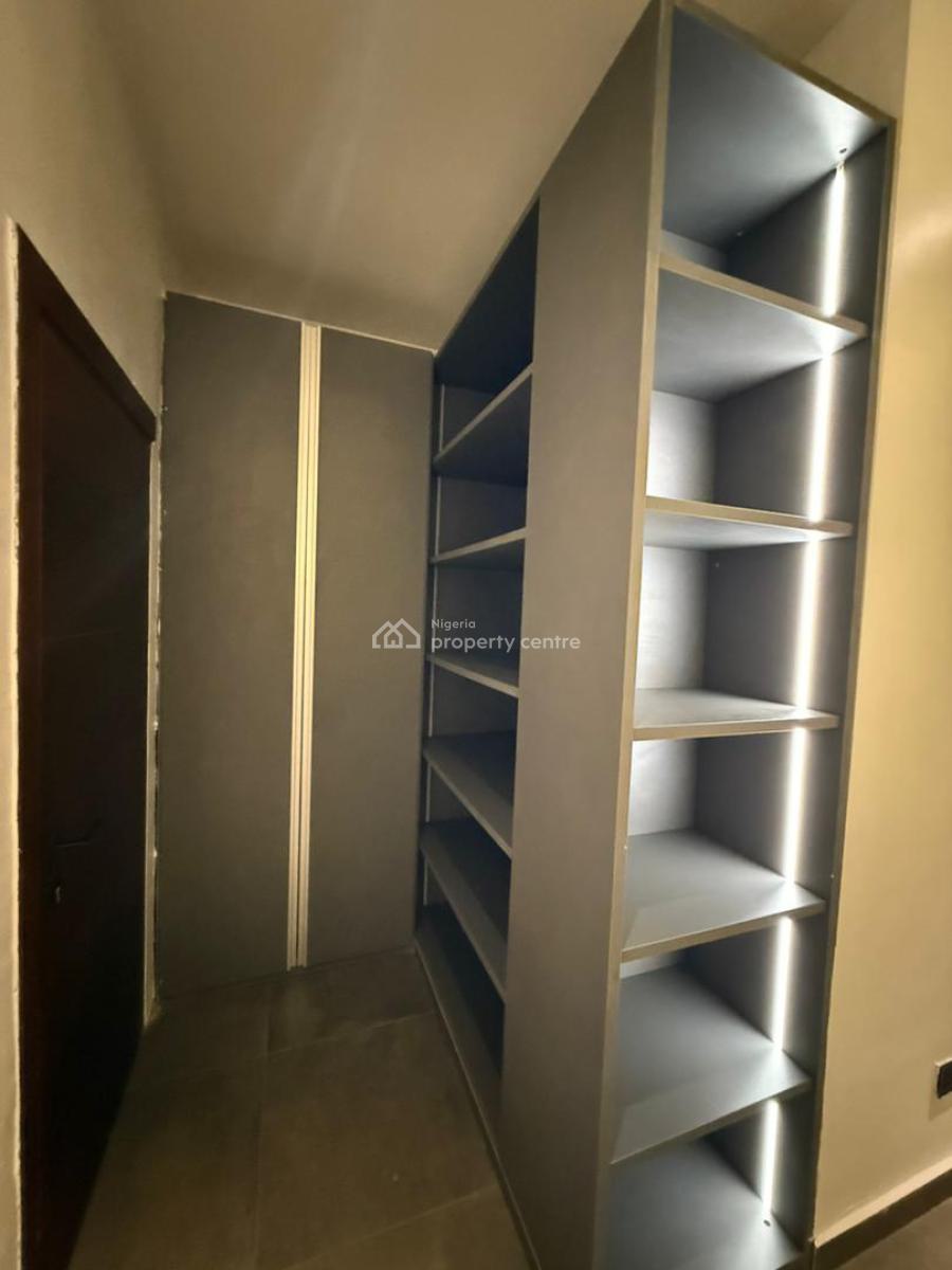 Nicely Furnished 3 Bedroom Apartment, Banana Island, Ikoyi, Lagos, Flat / Apartment Short Let