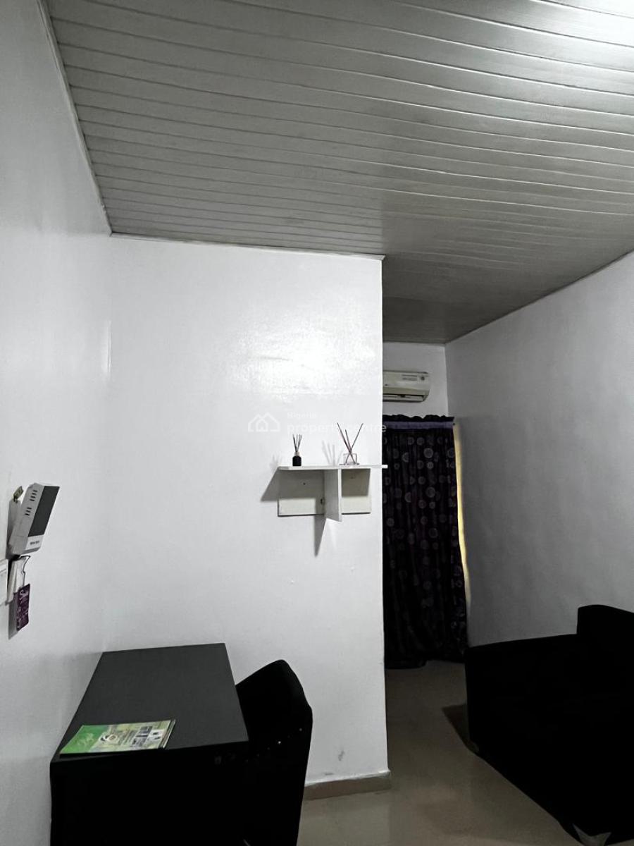 Nicely Furnished 1 Bedroom Apartment, Ajah, Lagos, Flat / Apartment Short Let