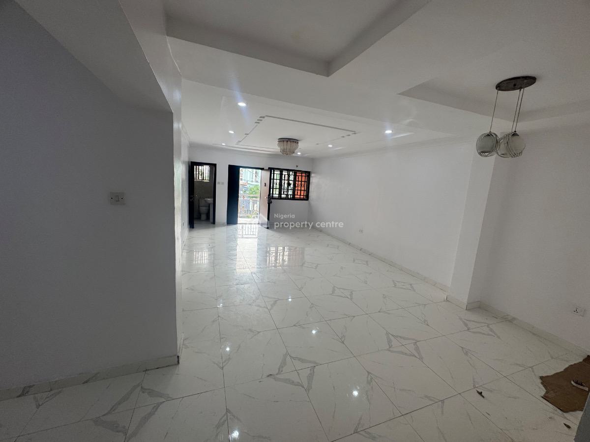 a Super Clean and Spacious 3 Bedroom Apartment, Off Admiralty Way, Lekki Phase 1, Lekki, Lagos, Flat / Apartment for Rent