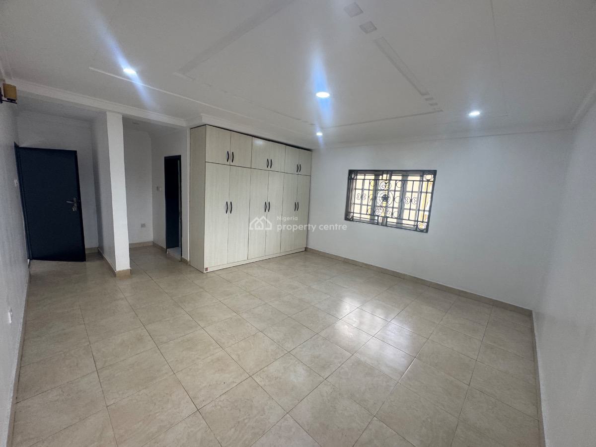 a Super Clean and Spacious 3 Bedroom Apartment, Off Admiralty Way, Lekki Phase 1, Lekki, Lagos, Flat / Apartment for Rent