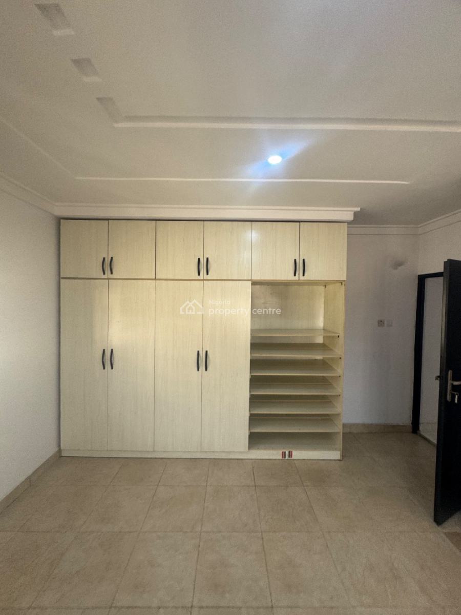 a Super Clean and Spacious 3 Bedroom Apartment, Off Admiralty Way, Lekki Phase 1, Lekki, Lagos, Flat / Apartment for Rent