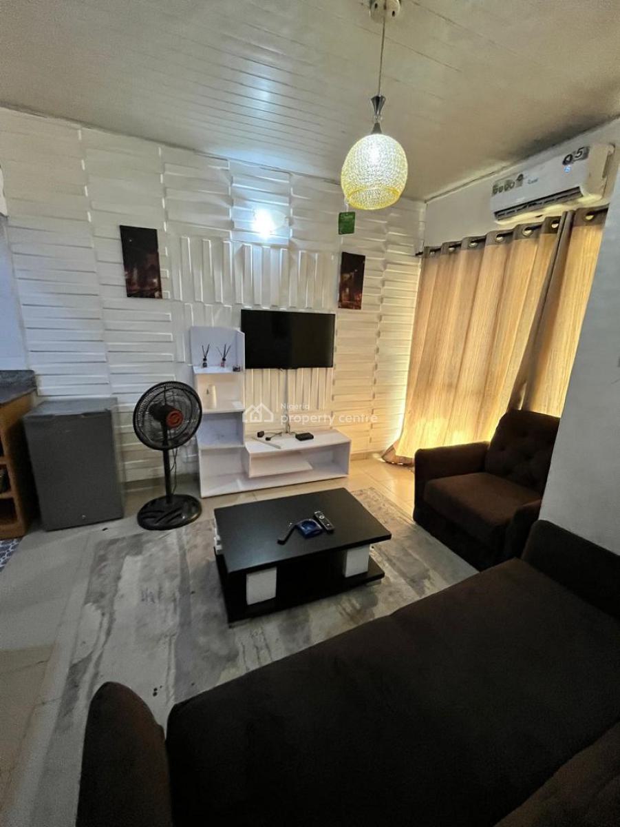 Nicely Furnished 1 Bedroom Apartment, Ajah, Lagos, Flat / Apartment Short Let