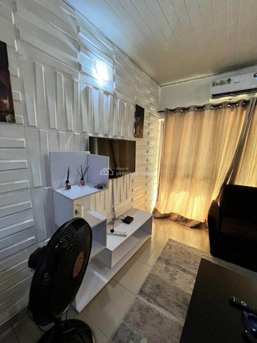 Nicely Furnished 1 Bedroom Apartment, Ajah, Lagos, Flat / Apartment Short Let