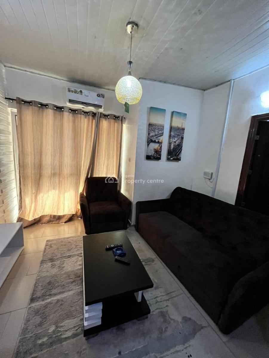 Nicely Furnished 1 Bedroom Apartment, Ajah, Lagos, Flat / Apartment Short Let