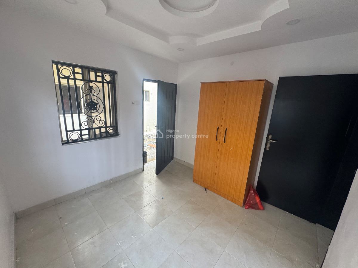 a Luxury Super Clean Room ( Self Contained), Off Admiralty Way, Lekki Phase 1, Lekki, Lagos, Self Contain (single Rooms) for Rent