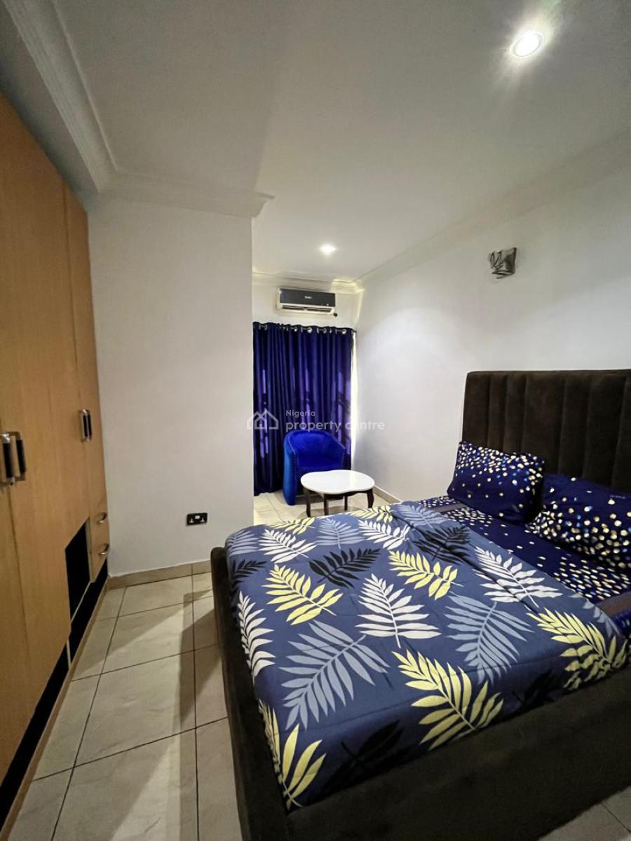 Nicely Furnished 3 Bedroom Apartment, Ajah, Lagos, Flat / Apartment Short Let