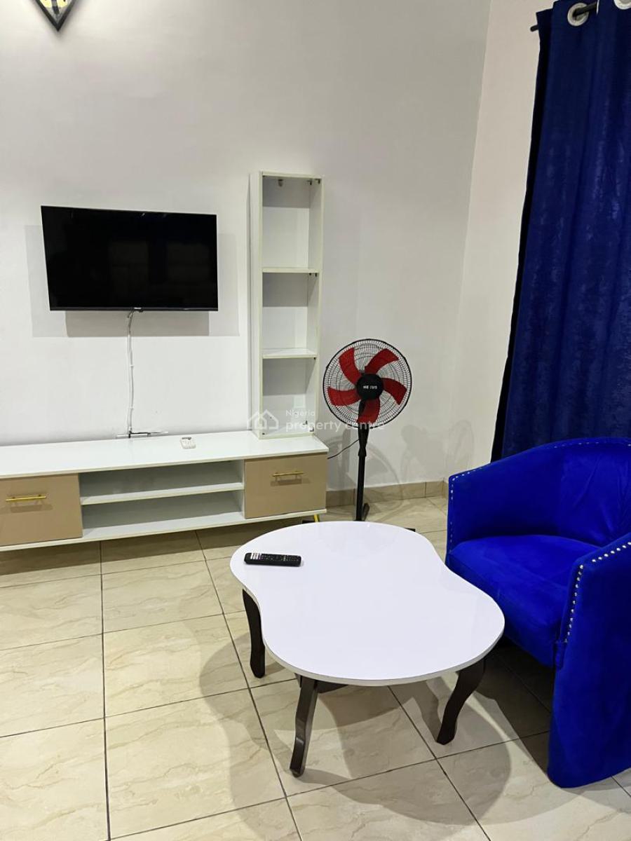 Nicely Furnished 3 Bedroom Apartment, Ajah, Lagos, Flat / Apartment Short Let