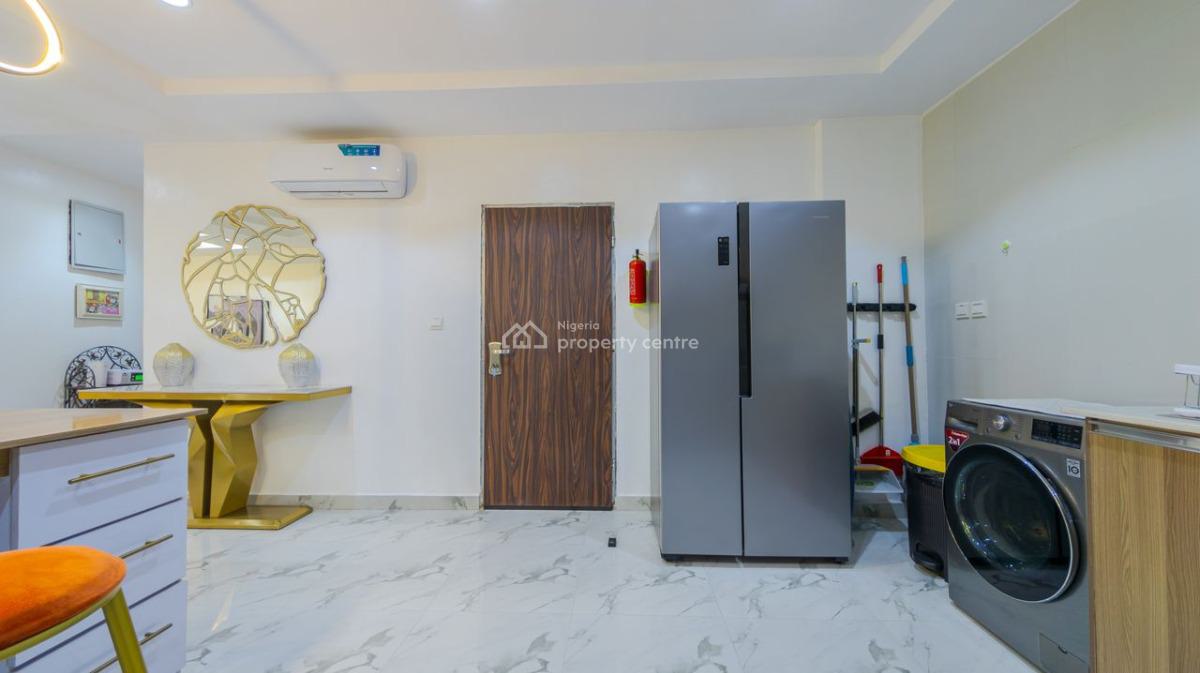 Nicely Furnished 2 Bedroom Apartment, Osapa, Lekki, Lagos, Flat / Apartment Short Let