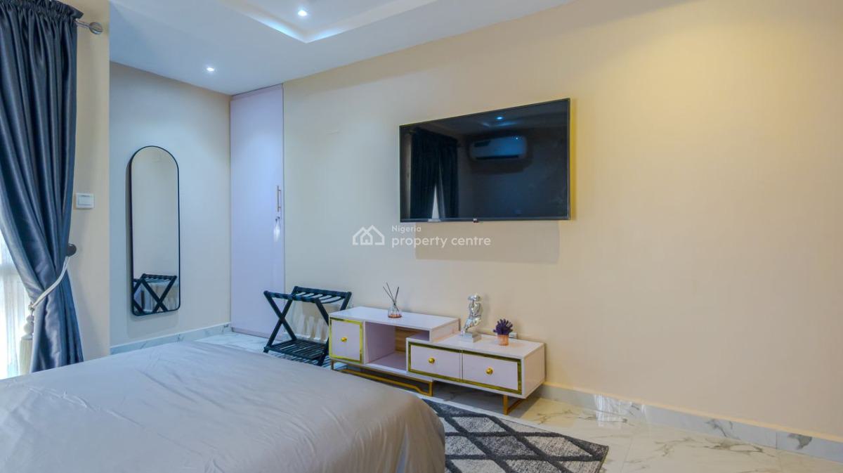 Nicely Furnished 2 Bedroom Apartment, Osapa, Lekki, Lagos, Flat / Apartment Short Let