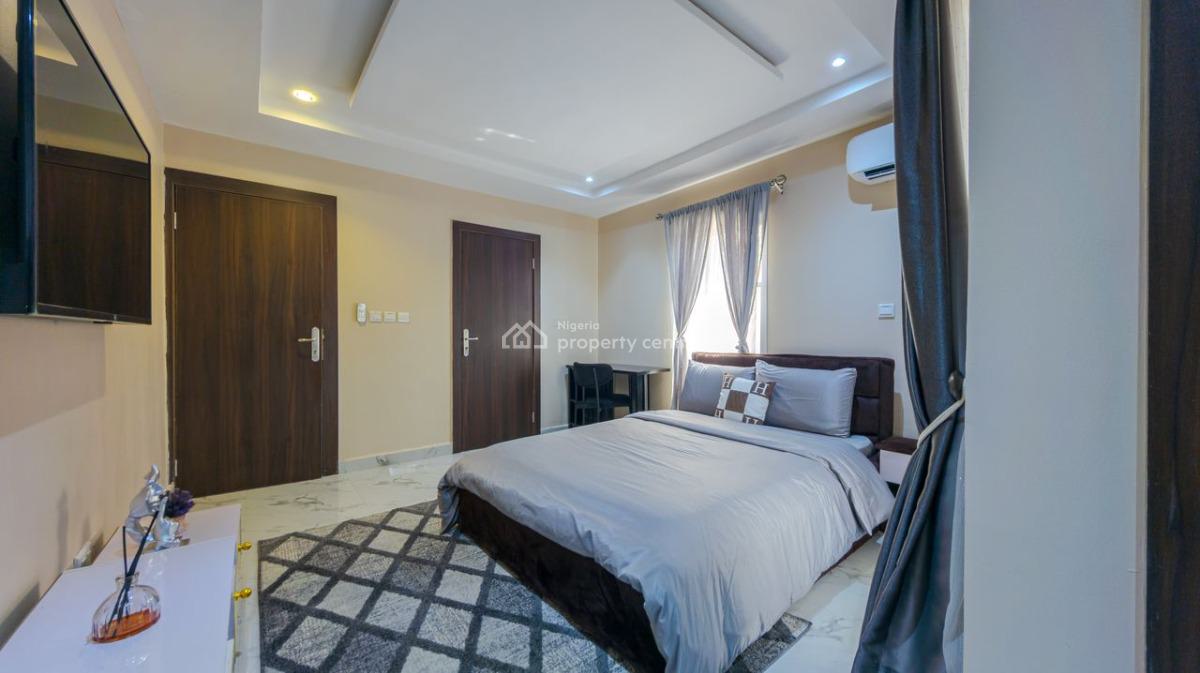 Nicely Furnished 2 Bedroom Apartment, Osapa, Lekki, Lagos, Flat / Apartment Short Let