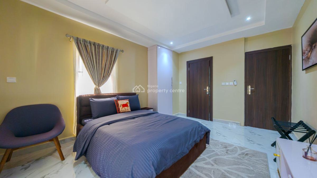 Nicely Furnished 2 Bedroom Apartment, Osapa, Lekki, Lagos, Flat / Apartment Short Let