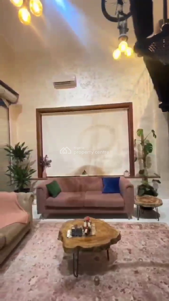 Nicely Furnished 2 Bedroom Apartment, Lekki Phase 1, Lekki, Lagos, Flat / Apartment Short Let