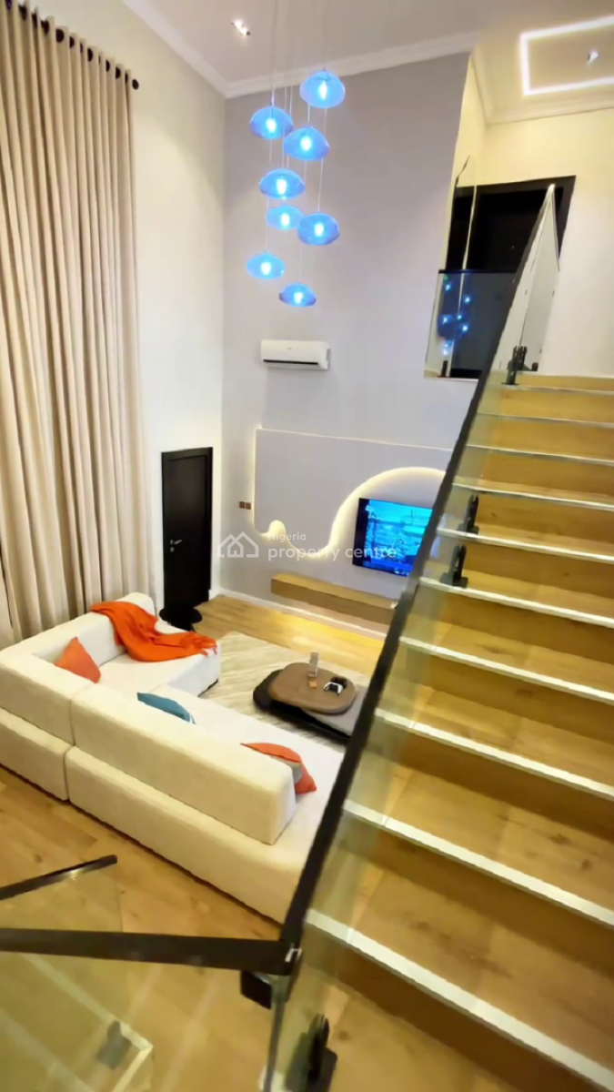 Nicely Furnished 3 Bedroom Apartment, Lekki Phase 1, Lekki, Lagos, Flat / Apartment Short Let