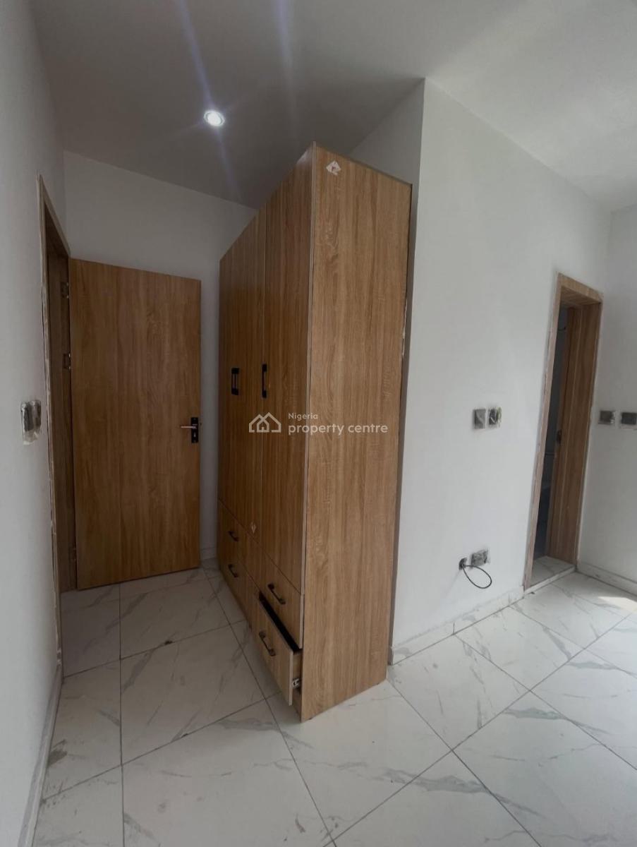 Newly Built and Serviced 2 Bedroom En-suite Flat. It Will Come with Op, Ikate, Lekki, Lagos, Flat / Apartment for Rent