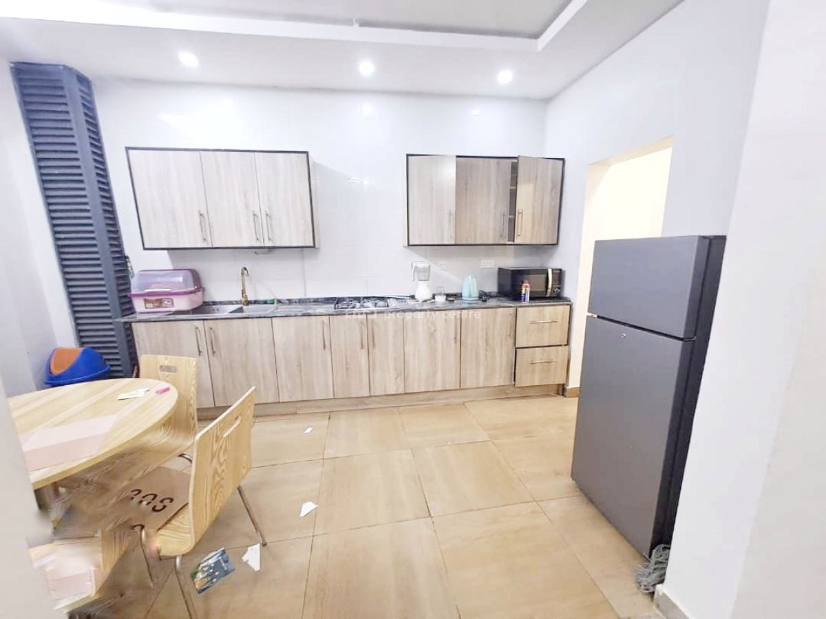 a Well Maintained Spacious Fully Furnished 2 Bedroom Flat, Victoria Island (vi), Lagos, Flat / Apartment for Rent
