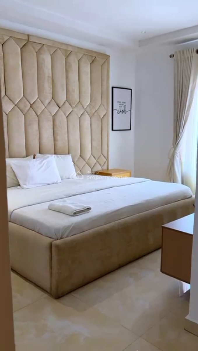 Nicely Furnished 3 Bedroom Apartment, Lekki Phase 1, Lekki, Lagos, Flat / Apartment Short Let