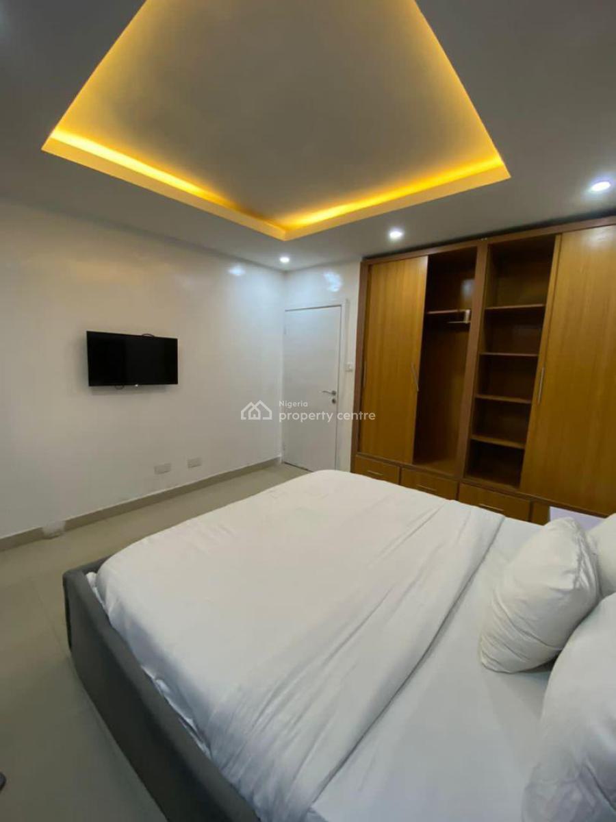 Nicely Furnished 3 Bedroom Apartment, Lekki Phase 1, Lekki, Lagos, Flat / Apartment Short Let