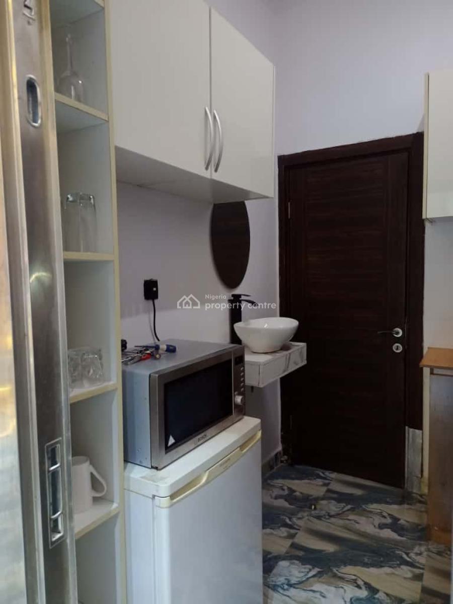 Fully Furnished Mini Flat (one Bedroom Apartment), Gated and Secured Estate Off Shoprite Road, Osapa, Osapa, Lekki, Lagos, Mini Flat (room and Parlour) for Rent