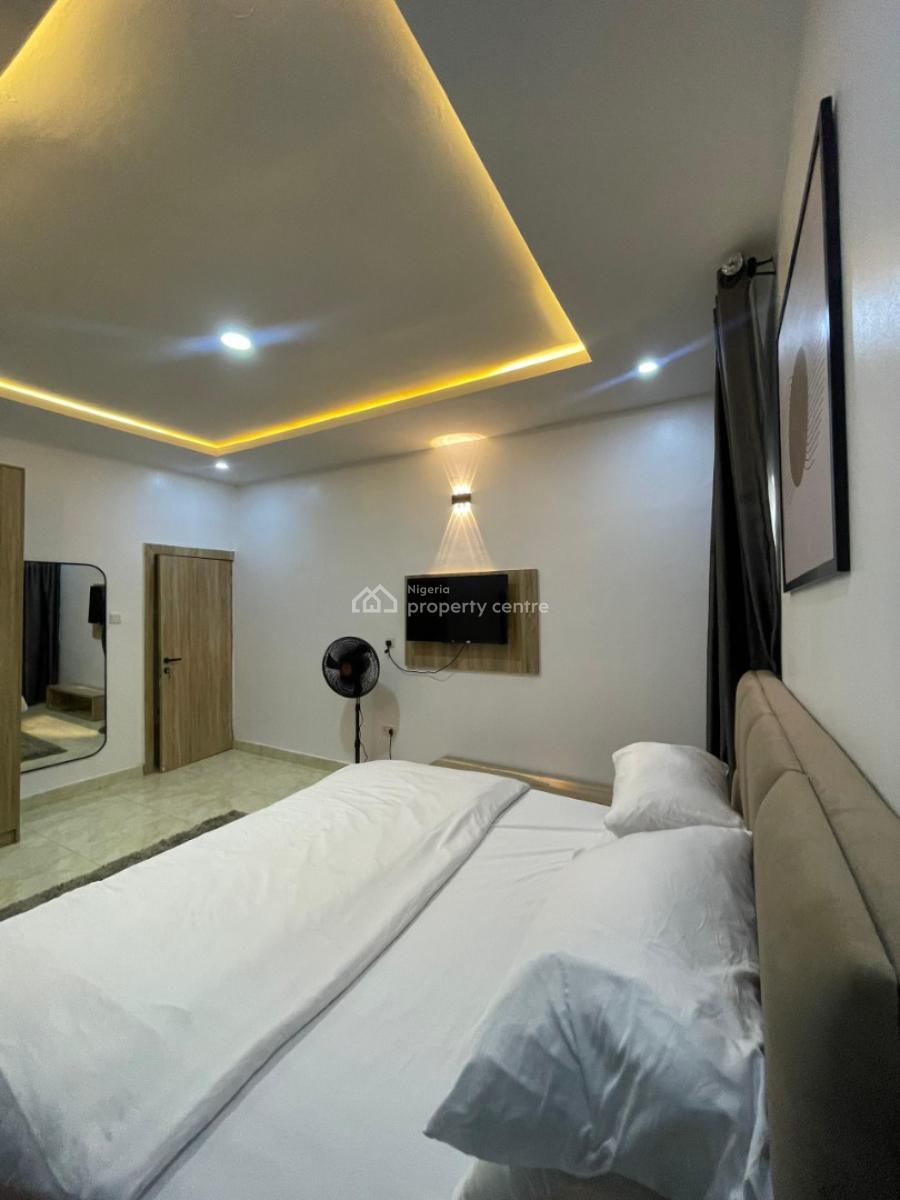 Eunice Exquisitely Furnished 3 Bedroom Apartment, Jahi, Abuja, Flat / Apartment Short Let
