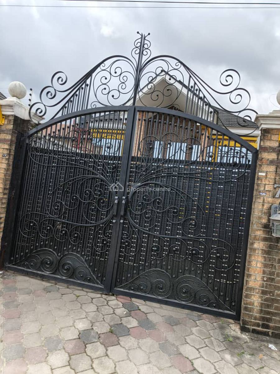 Relatively Brand New Luxury 4bedroom Terrace Duplex Lovely & Aesthetic, Atunrashe Estate, Gbagada, Lagos, Terraced Duplex for Sale