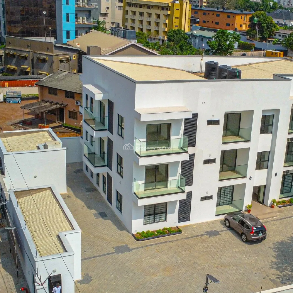 1219 Luxury 3 Bedroom Apartment, Adeniyi Jones, Ikeja, Lagos, Flat / Apartment Short Let