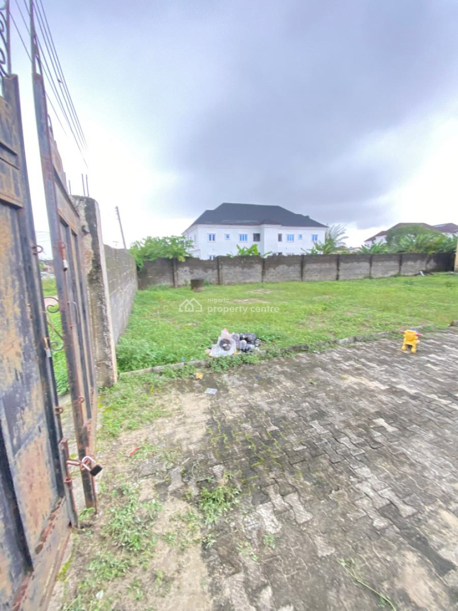 Distress 620sqm Fenced Land with 2units of Miniflat, Goodnews Estate, Sangotedo, Ajah, Lagos, Residential Land for Sale