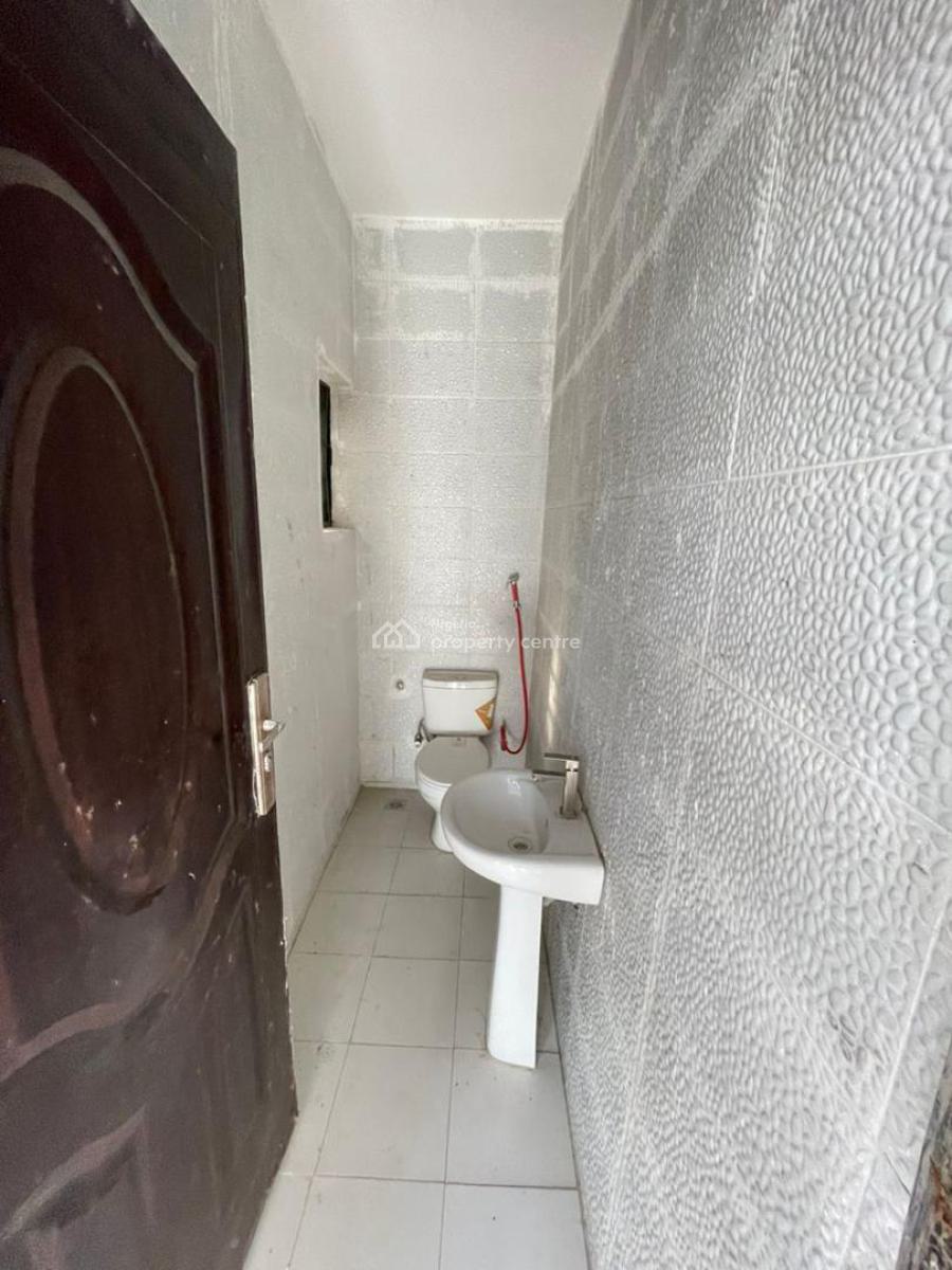 Luxury 3-bedroom Apartment Upstairs with (bq), Fully Serviced, Glacier Estate  Orchid Road Lekki, Lekki Expressway, Lekki, Lagos, House for Rent