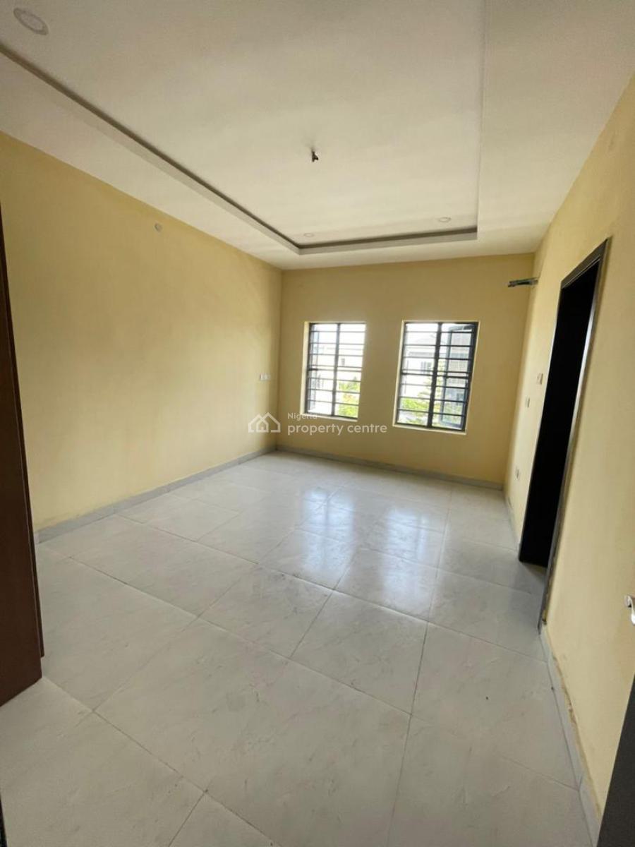 Luxury 3-bedroom Apartment Upstairs with (bq), Fully Serviced, Glacier Estate  Orchid Road Lekki, Lekki Expressway, Lekki, Lagos, House for Rent