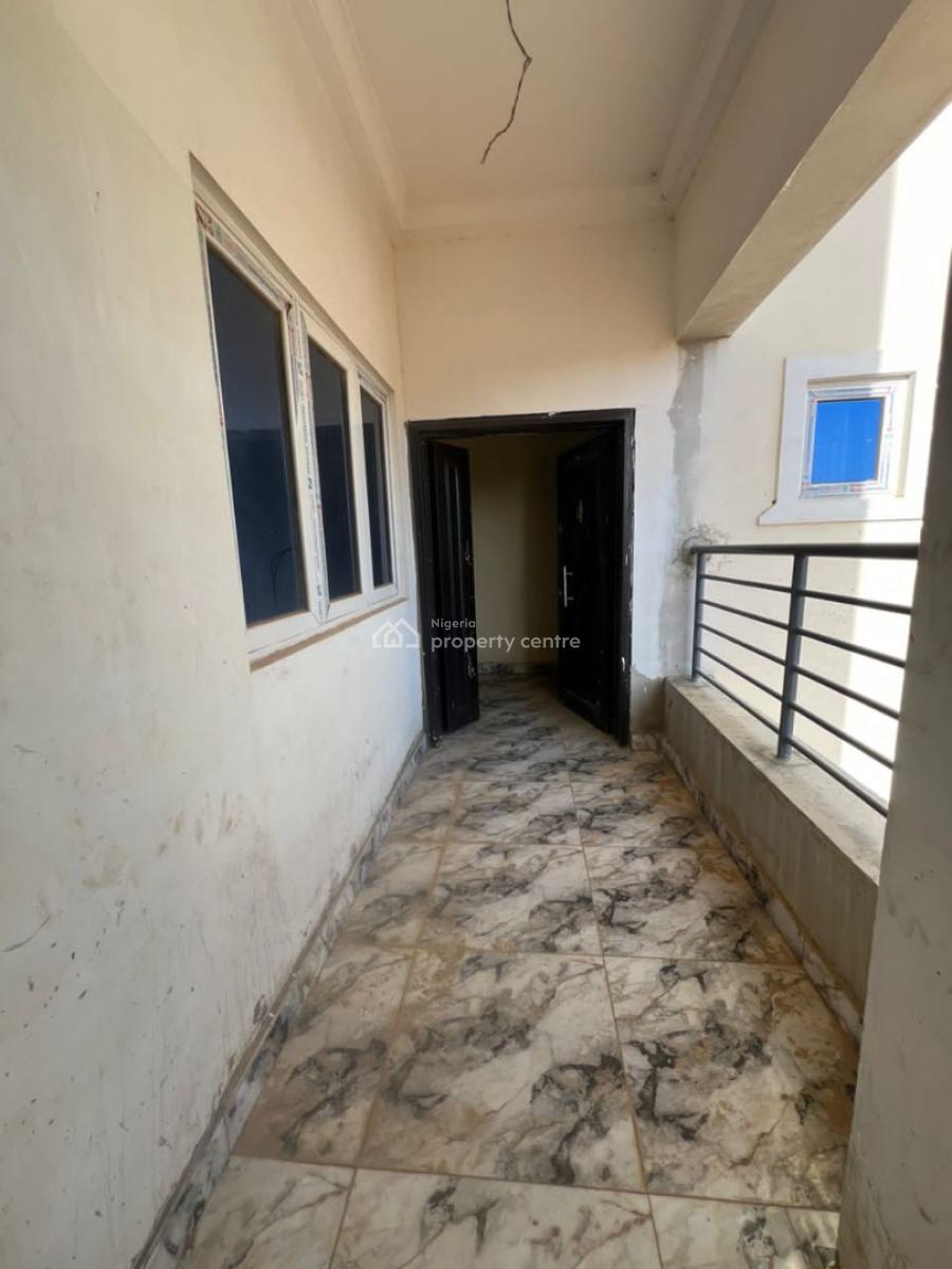 Well Built 3 Beds Flat Apartment, Jahi, Abuja, Flat / Apartment for Sale