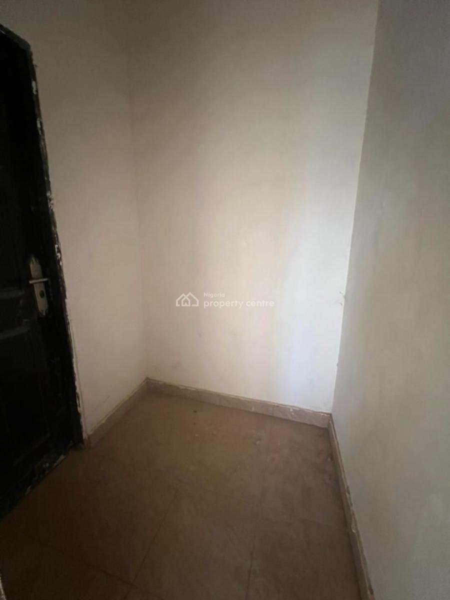 Well Built 3 Beds Flat Apartment, Jahi, Abuja, Flat / Apartment for Sale