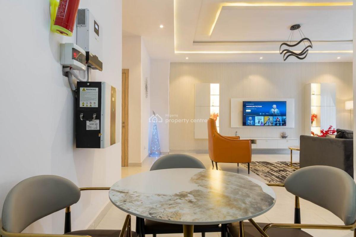 Luxury 1 Bedroom Apartment with Rooftop Pool, Lekki Phase 1, Lekki, Lagos, Flat / Apartment Short Let