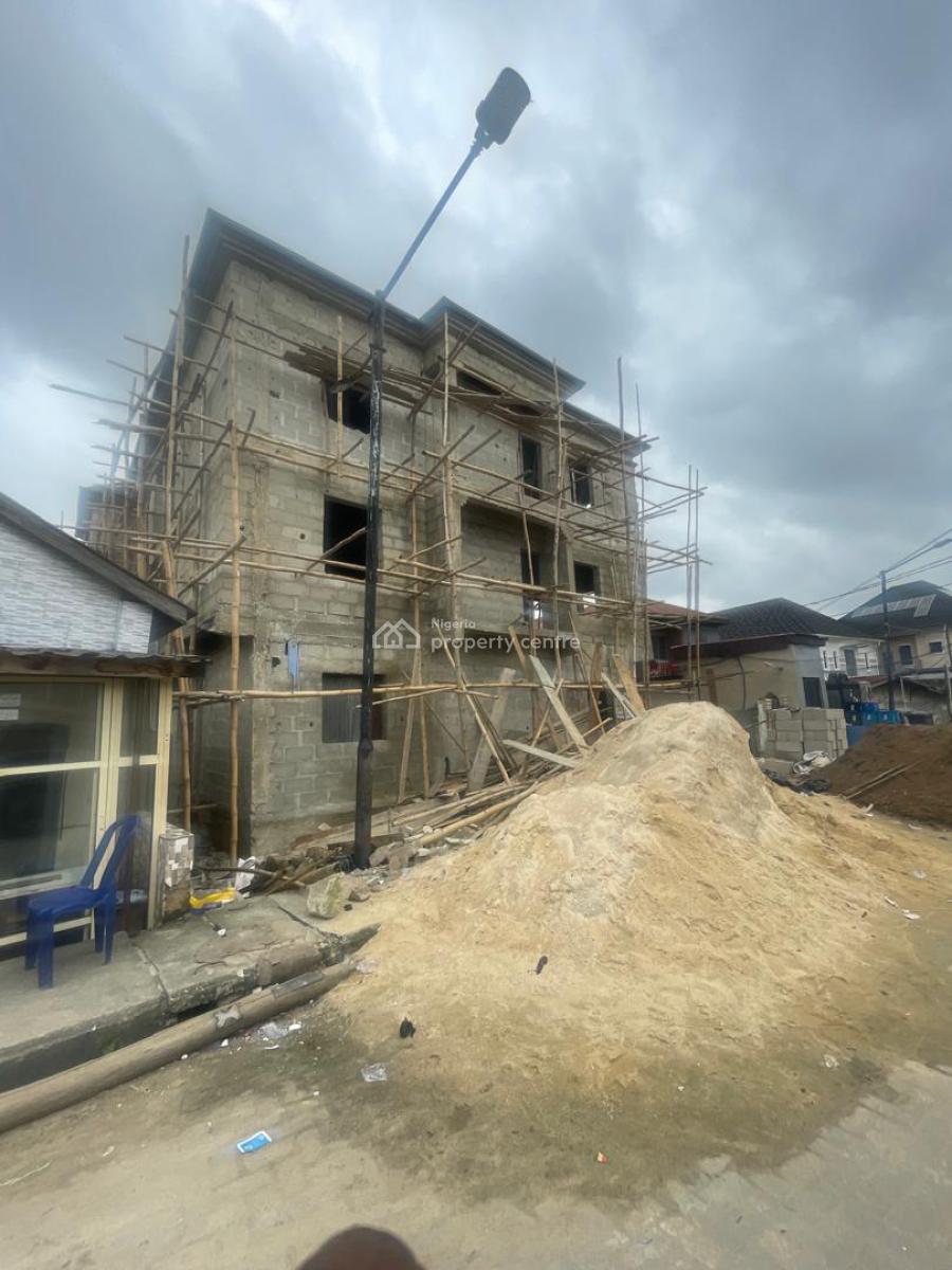 Roomself and Miniflat Lease Apartment in a Secured Street in Shomolu, Shomolu, Lagos, Block of Flats for Sale