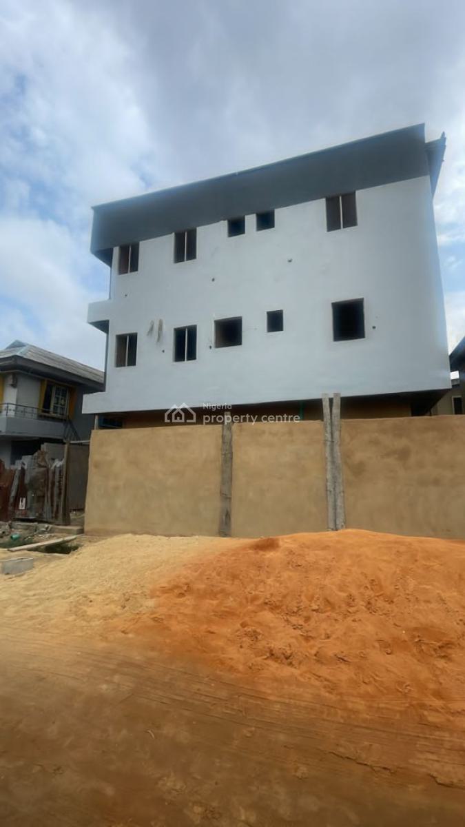 Roomself Lease at Ilupeju, Ilupeju, Lagos, Self Contain (single Rooms) for Rent