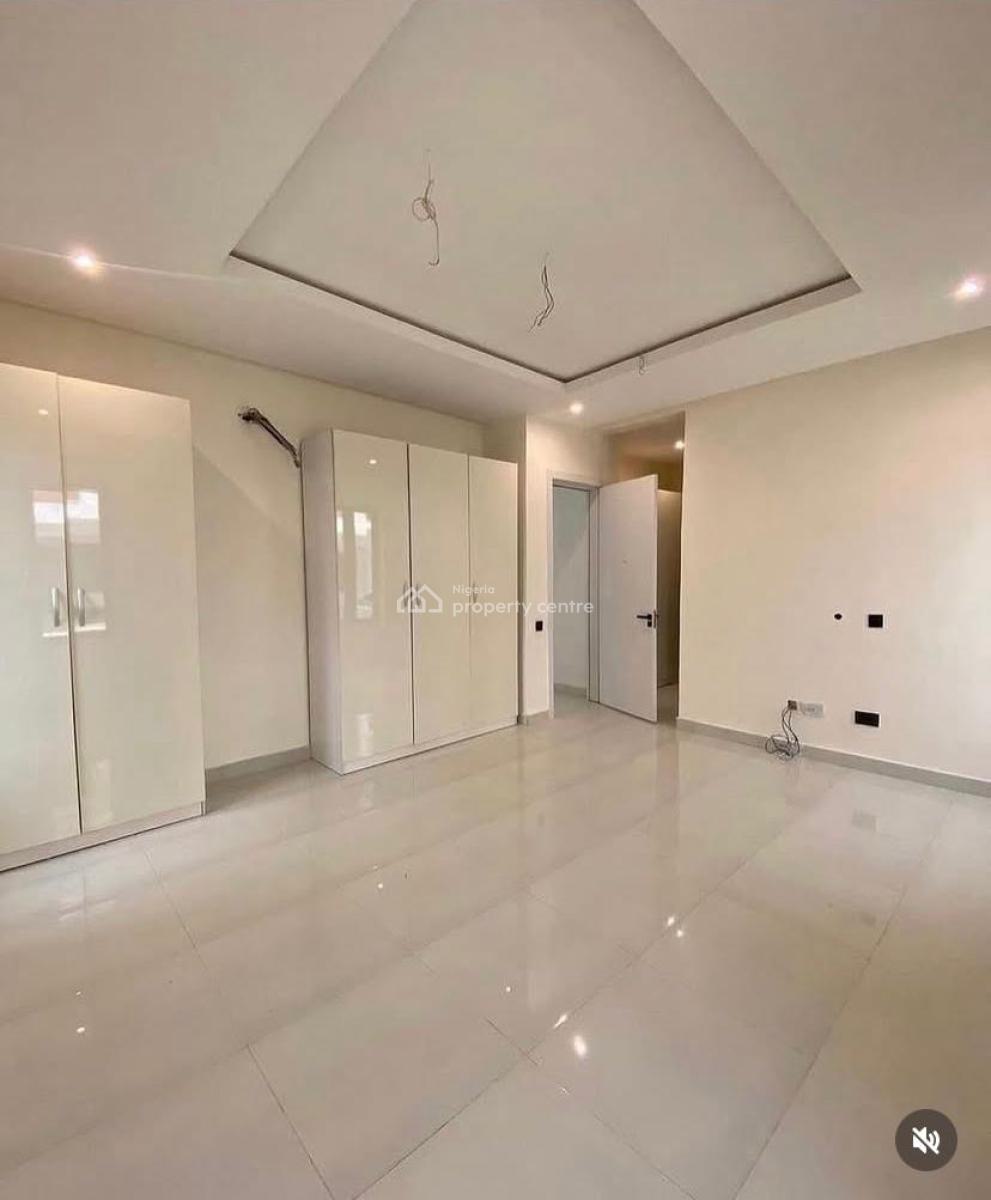 Luxury 3 Bedroom Serviced Apartment with Swimming Pool & Playground, Ologolo, Lekki, Lagos, Flat / Apartment for Rent